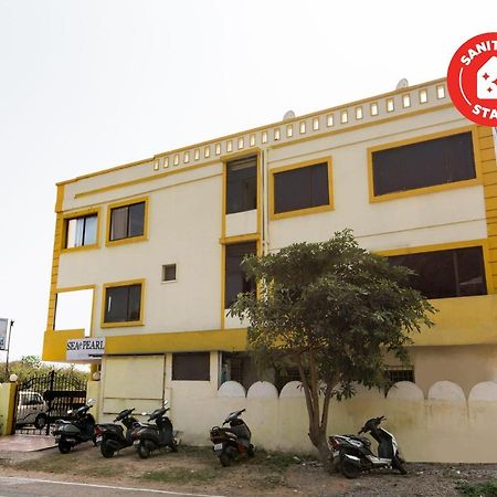 OYO 69511 Hotel Sea E Pearl Visakhapatnam Exterior foto