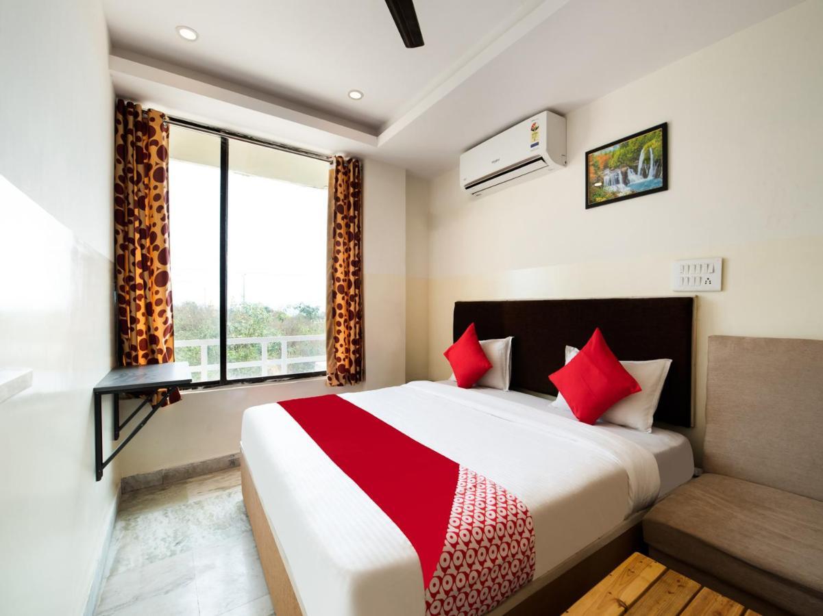 OYO 69511 Hotel Sea E Pearl Visakhapatnam Exterior foto