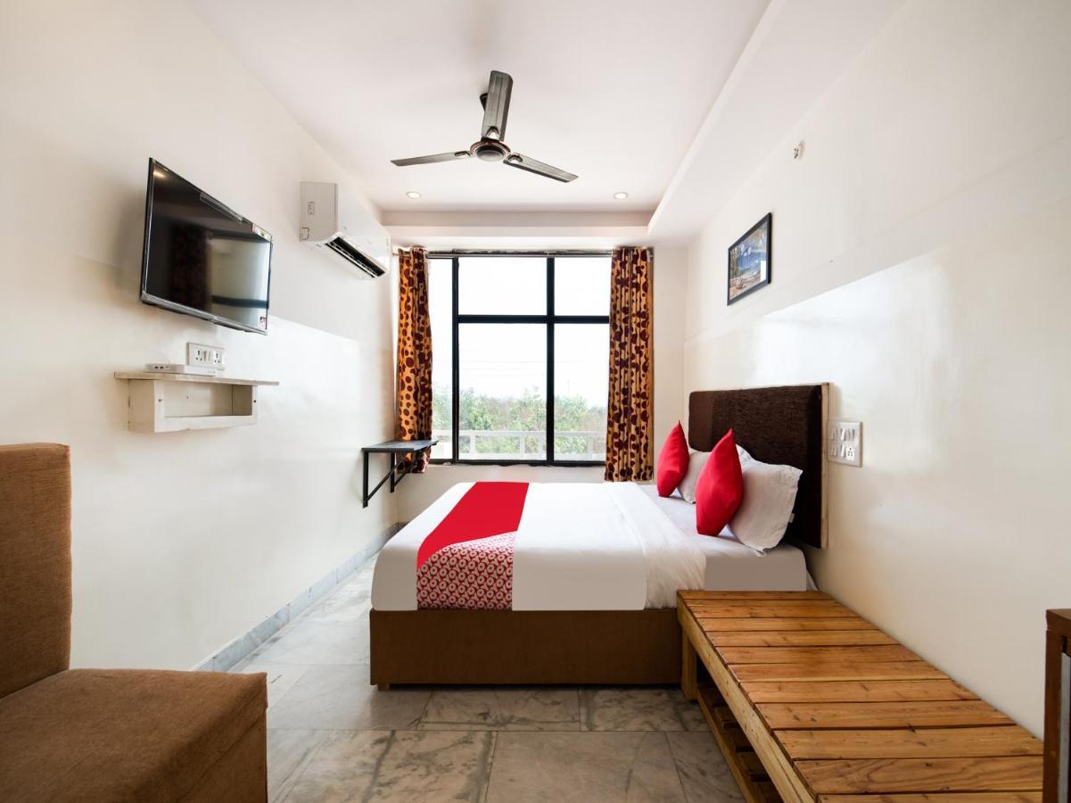 OYO 69511 Hotel Sea E Pearl Visakhapatnam Exterior foto